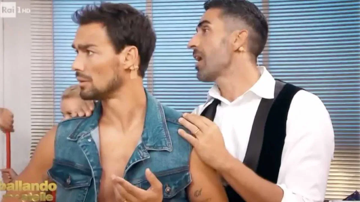 Fabio Fognini e Filippo Magnini polemici con Barbara d’Urso a Ballando con le Stelle: scintille in diretta Fabio Fognini e Filippo Magnini polemici con Barbara d’Urso a Ballando con le Stelle: scintille in diretta
