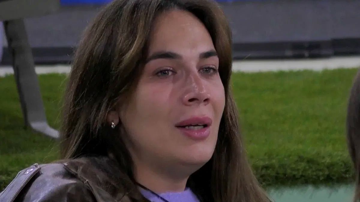 Grande Fratello, Ivana Castorina fa coming out: “Sono una donna trans, ho vissuto due vite” Grande Fratello, Ivana Castorina fa coming out: “Sono una donna trans, ho vissuto due vite”