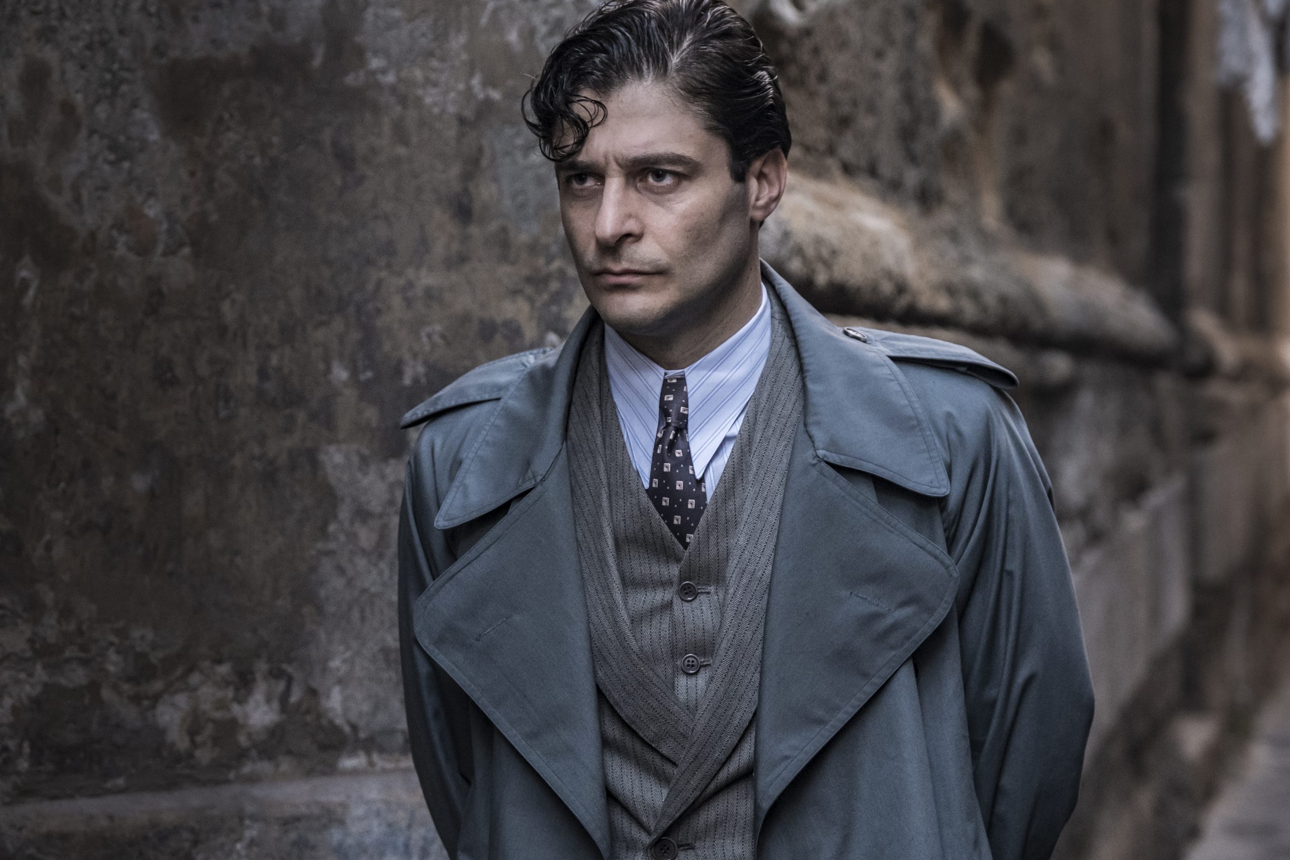 Il Commissario Ricciardi 3 anticipazioni: il ritorno di una donna dal passato cambia tutto