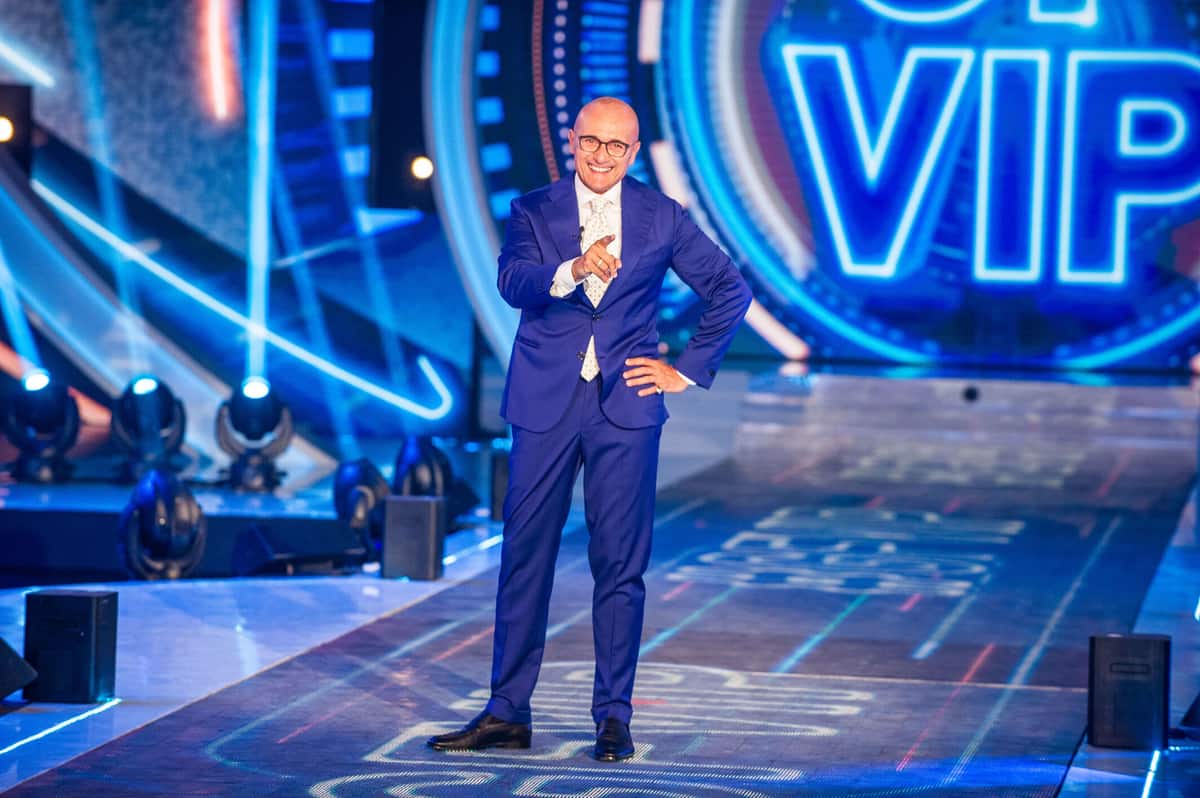 il gf vip si far224 il cast 232 stato consegnato ora decide pier silvio berlusconi da Tivvusia.com il gf vip si far224 il cast 232 stato consegnato ora decide pier silvio berlusconi