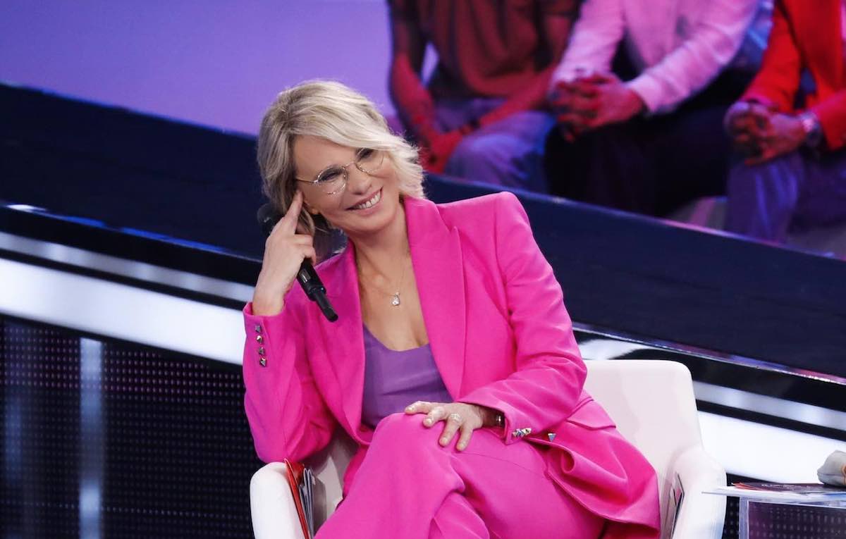 amici 2025 maria de filippi torna con una nuova puntata tra sfide e grandi ospiti