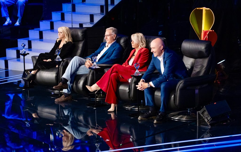 ascolti tv sabato 8 novembre 2025 t250 s237 que vales domina la serata ballando con le stelle tiene con francesca fialdini da Tivvusia.com ascolti tv sabato 8 novembre 2025 t250 s237 que vales domina la serata ballando con le stelle tiene con francesca fialdini