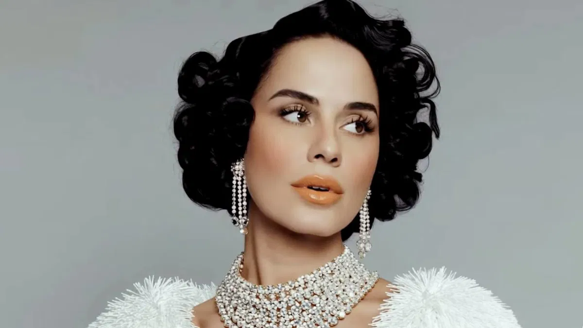 paola iezzi i cantanti maschi possono anche ruttare alle donne chiedono otto ottave e perfezione assoluta