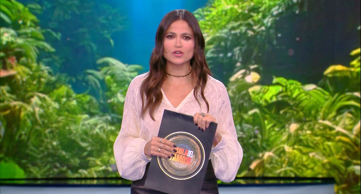 L’Isola dei Famosi: Veronica Gentili verso la riconferma alla guida L’Isola dei Famosi: Veronica Gentili verso la riconferma alla guida