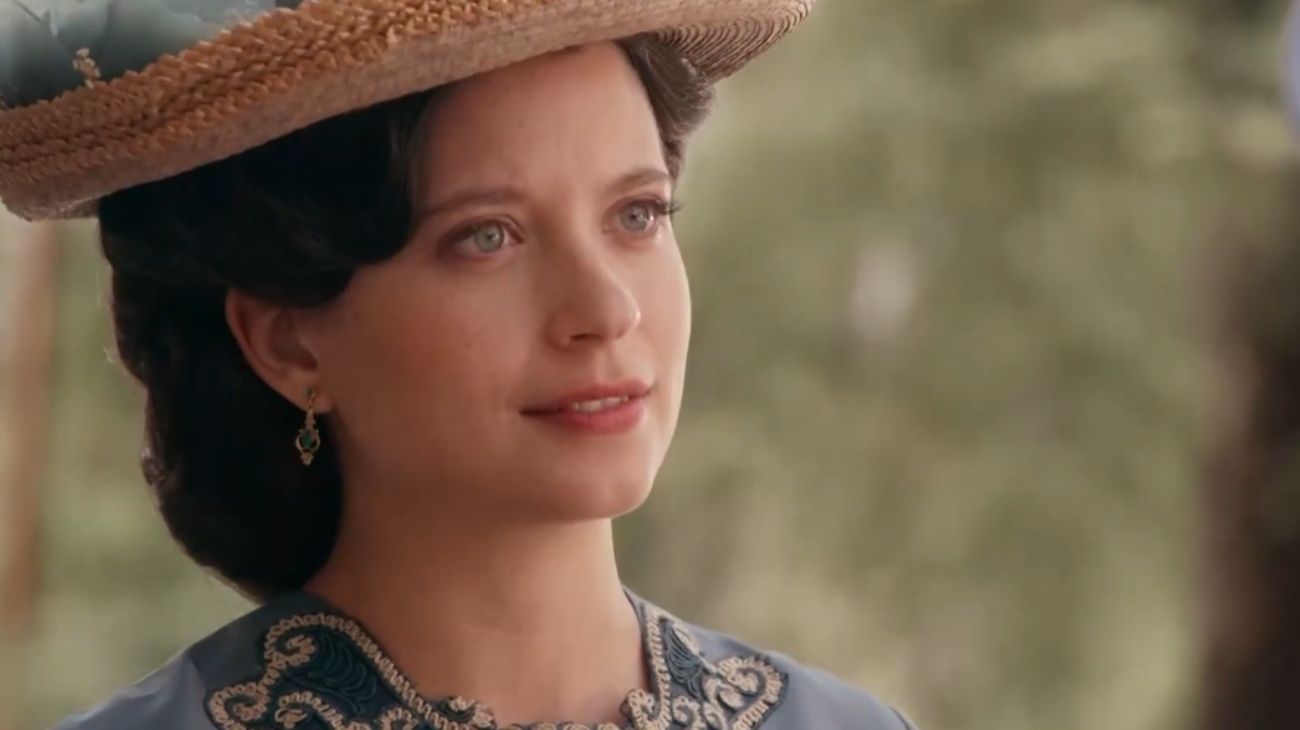 La Promessa, anticipazioni 10 novembre: Martina esplode di rabbia contro i marchesi La Promessa, anticipazioni 10 novembre: Martina esplode di rabbia contro i marchesi