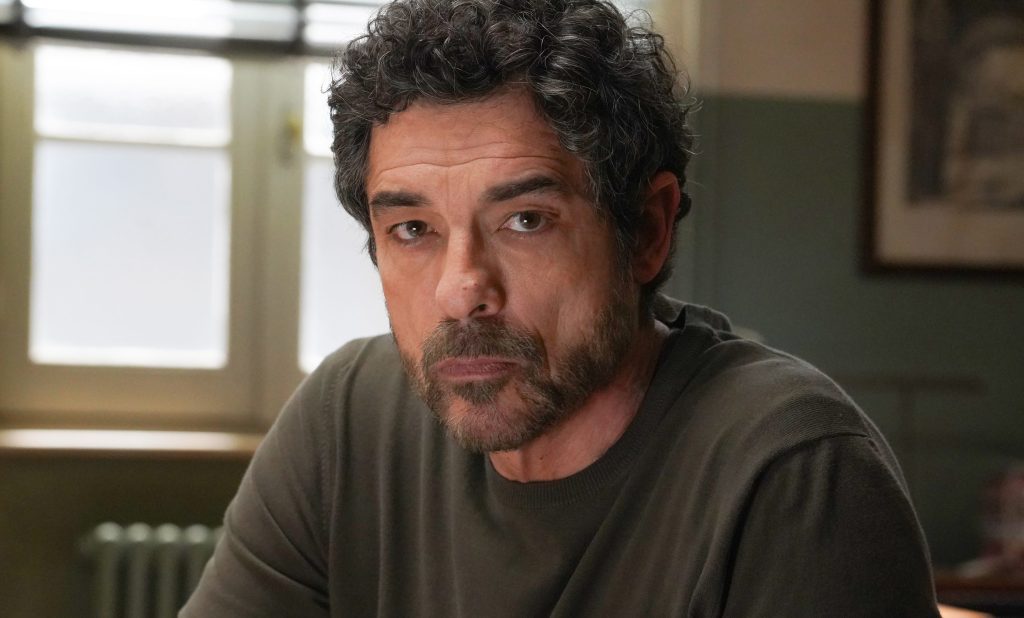 un professore 3 anticipazioni quarta puntata del 11 dicembre 2025