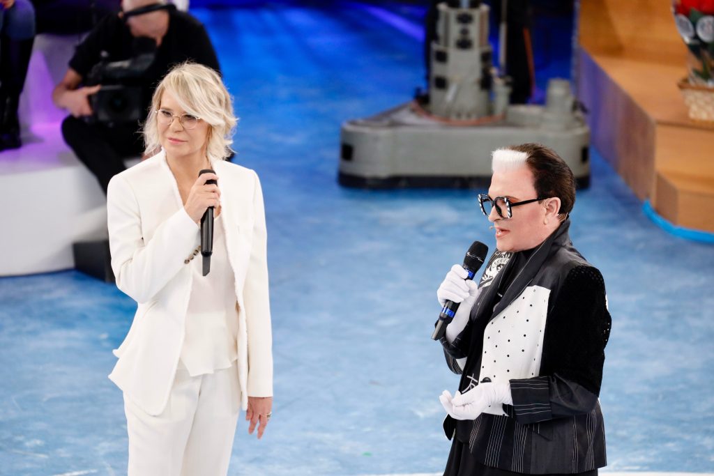 Ascolti TV Total Audience | Domenica 7 Dicembre 2025. Amici in crescita record (+77K)