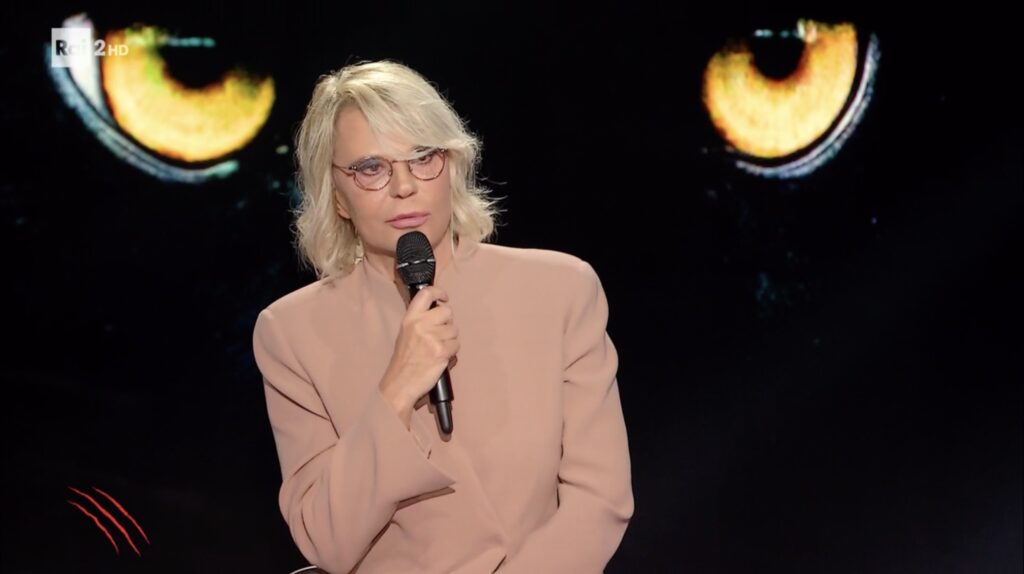 belve maria de filippi emozionata non so se maurizio ha sofferto da Tivvusia.com belve maria de filippi emozionata non so se maurizio ha sofferto