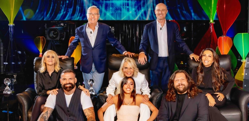 Tu Sì Que Vales: la finalissima del 6 dicembre accende il prime time di Canale 5 Tu Sì Que Vales: la finalissima del 6 dicembre accende il prime time di Canale 5