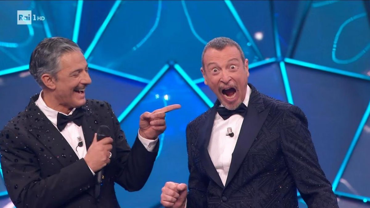 amadeus verso il ritorno in rai fiorello conferma l8217apertura dei vertici