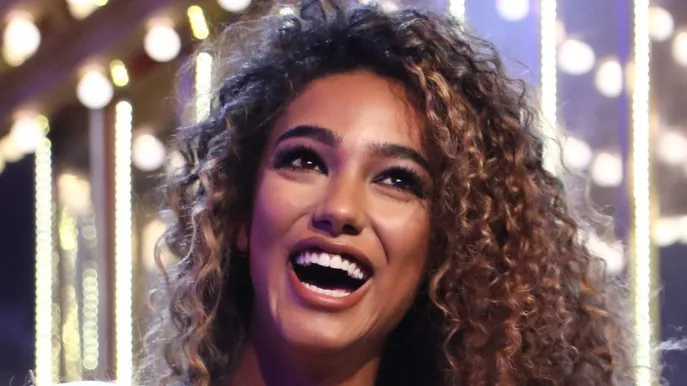 samira lui inciampa in diretta il sogno sanremo ora 232 in bilico da Tivvusia.com samira lui inciampa in diretta il sogno sanremo ora 232 in bilico