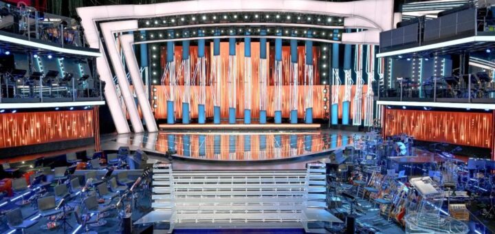 Sanremo 2026: la scenografia di Bocchini tra asimmetria e magia musicale