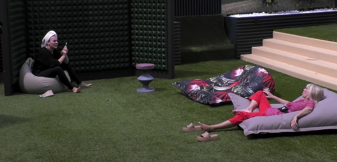 GF Vip, tensione alle stelle: duro faccia a faccia tra Alessandra e Francesca