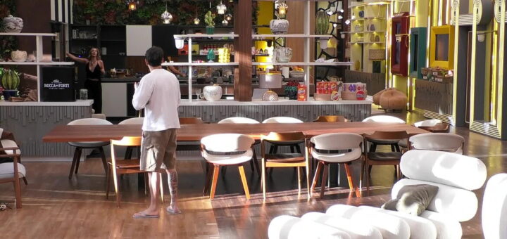 GF Vip, Lucia si sfoga con Francesca dopo lo scontro con Renato