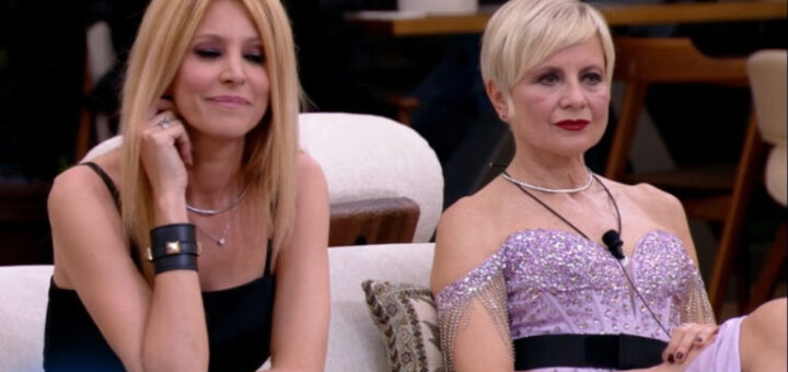 “Che imbarazzo”: al GF Vip riflettori su Antonella Elia e Adriana Volpe