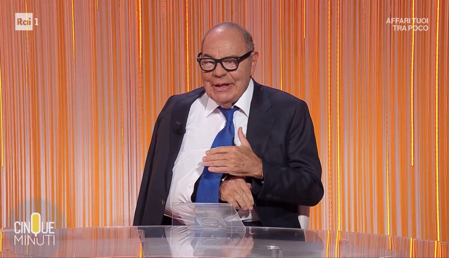 bruno vespa in onda dopo la caduta volto tumefatto e braccio fasciato da Tivvusia.it bruno vespa in onda dopo la caduta volto tumefatto e braccio fasciato