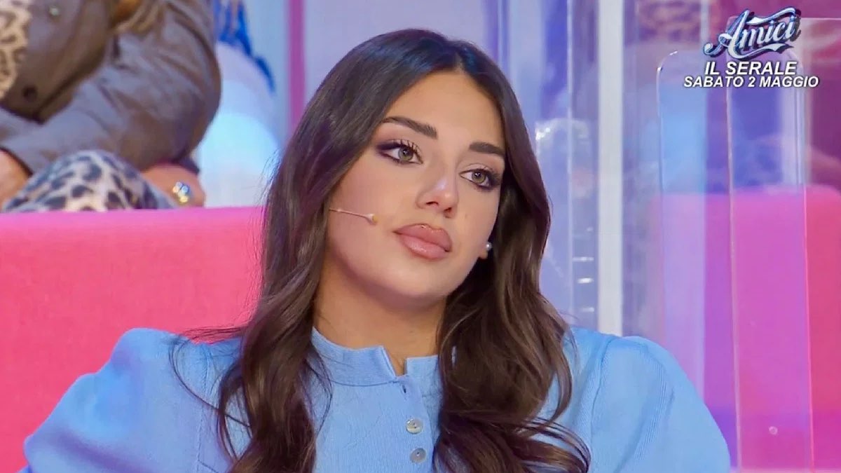 elisa leonardi la risposta alle critiche dopo uomini e donne me ne sono sempre fregata da Tivvusia.it elisa leonardi la risposta alle critiche dopo uomini e donne me ne sono sempre fregata