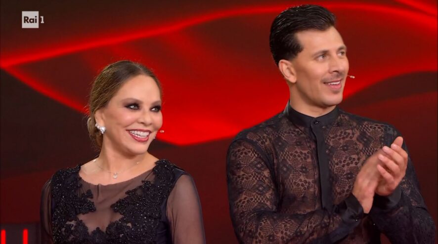 barbara d8217urso sorprende a ballando pioggia di complimenti per ornella muti da Tivvusia.it barbara d8217urso sorprende a ballando pioggia di complimenti per ornella muti