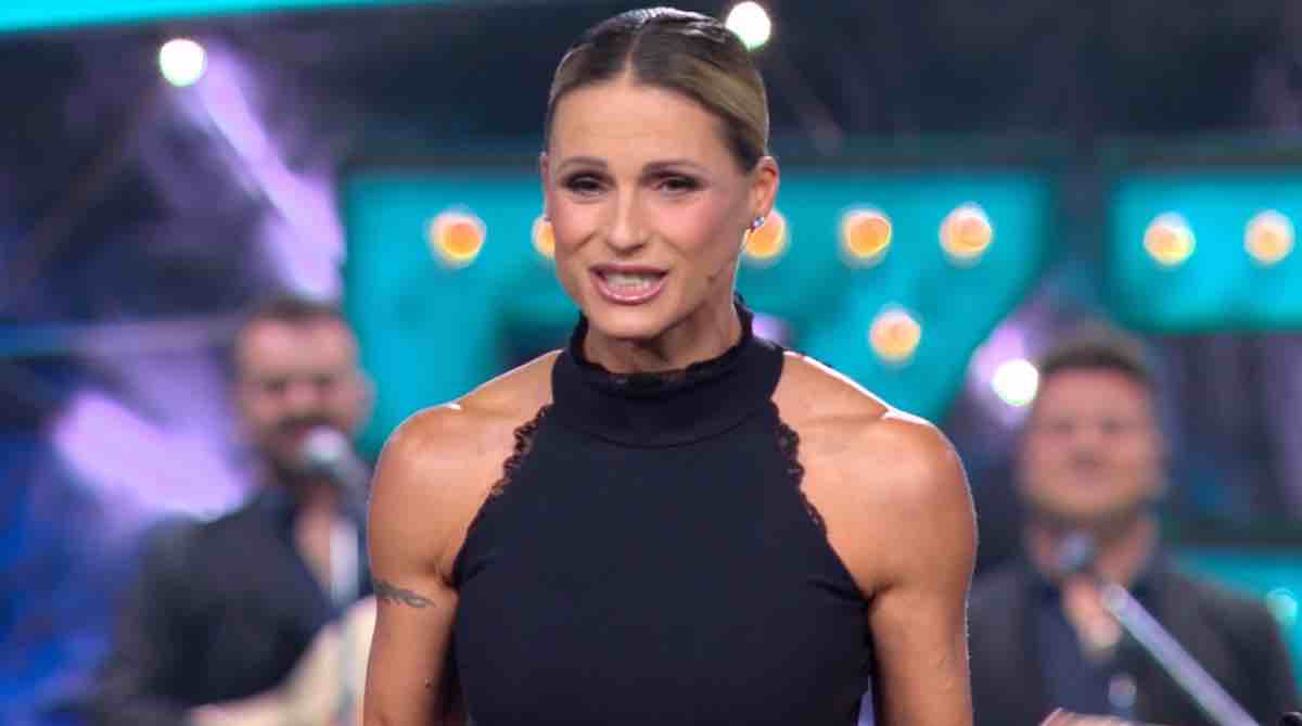 zelig crolla hunziker corre ai ripari stasera arriva max giusti da Tivvusia.it zelig crolla hunziker corre ai ripari stasera arriva max giusti